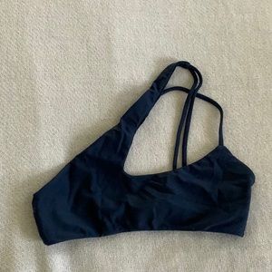 Mikoh Queensland bikini top